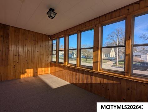 321 21st SE Mason City IA 50401