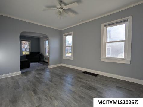 321 21st SE Mason City IA 50401