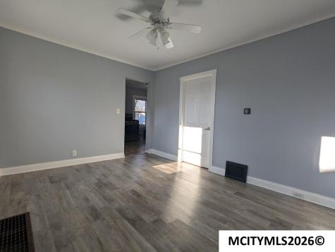 321 21st SE Mason City IA 50401