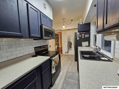 106 10th NW Mason City IA 50401