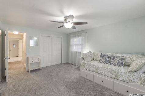 5 Lakeview Drive Mason City IA 50401