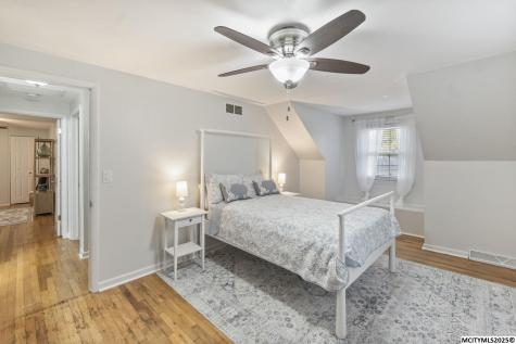 5 Lakeview Drive Mason City IA 50401