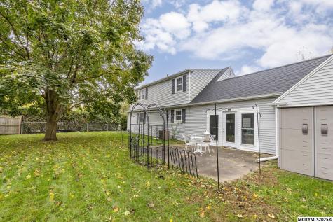 5 Lakeview Drive Mason City IA 50401