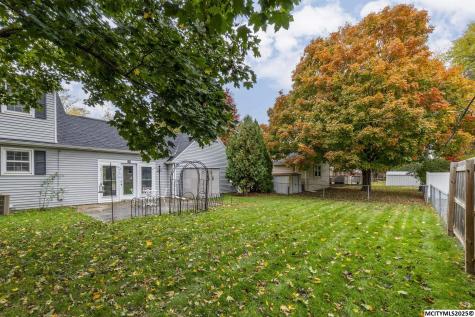 5 Lakeview Drive Mason City IA 50401