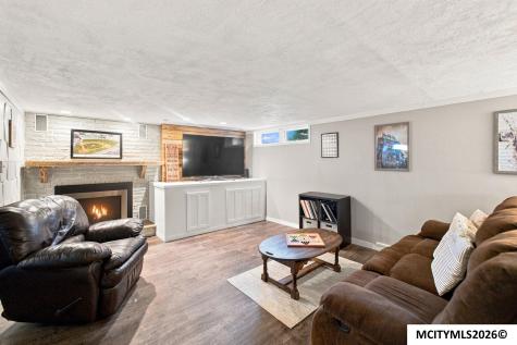 311 19th Street W Clear Lake IA 50428