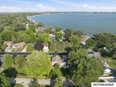 311 19th Street W Clear Lake IA 50428