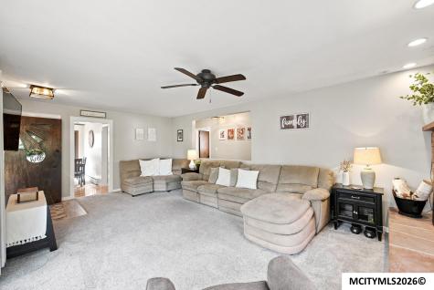 311 19th Street W Clear Lake IA 50428