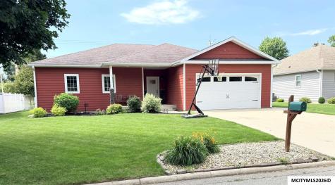 904 Poplar Street Osage IA 50461