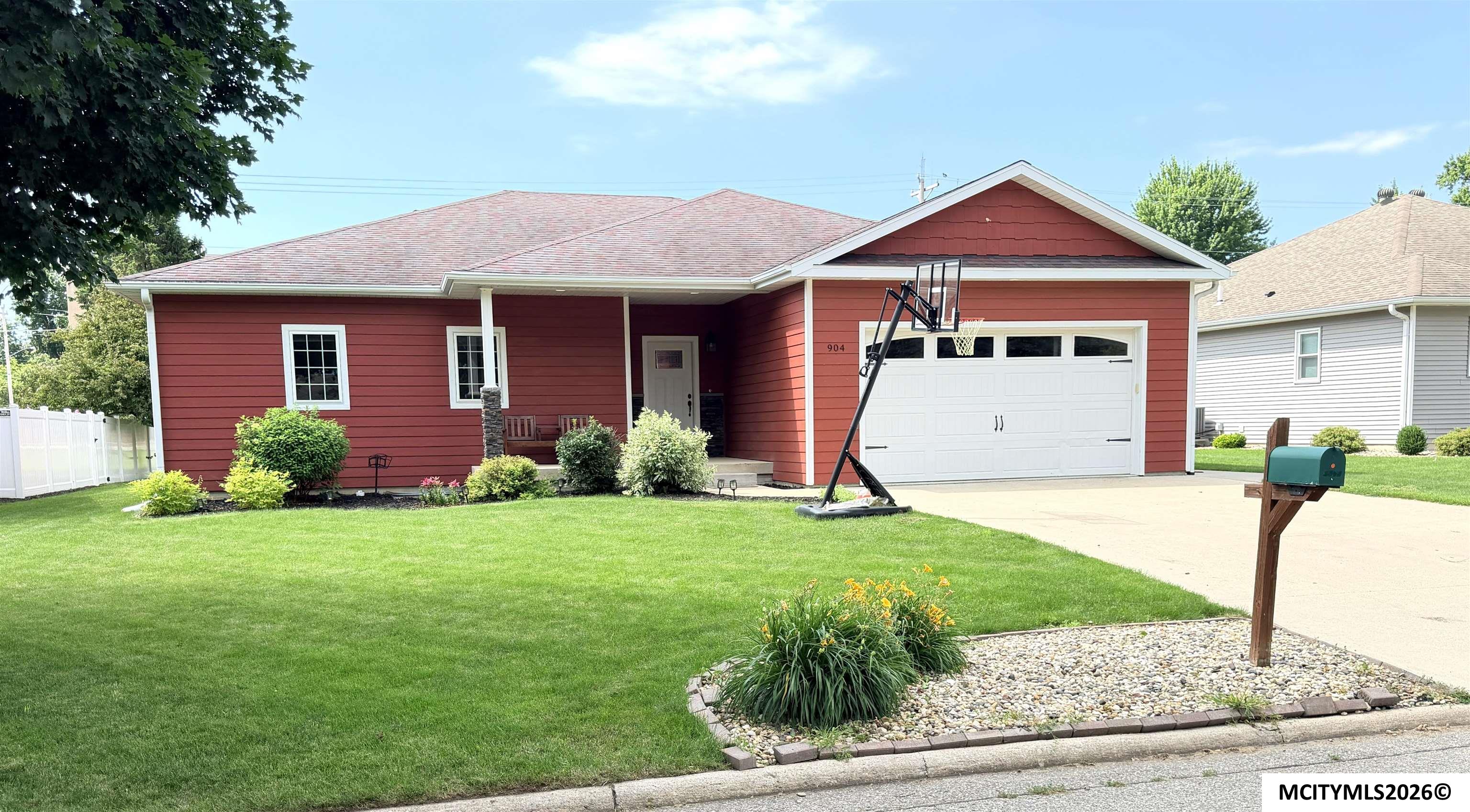 904 Poplar Street Osage IA 50461