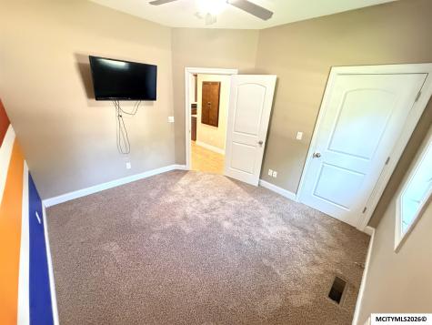 904 Poplar Street Osage IA 50461