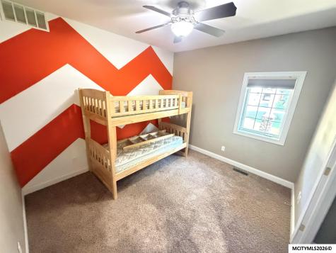 904 Poplar Street Osage IA 50461
