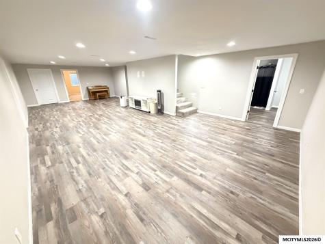 904 Poplar Street Osage IA 50461