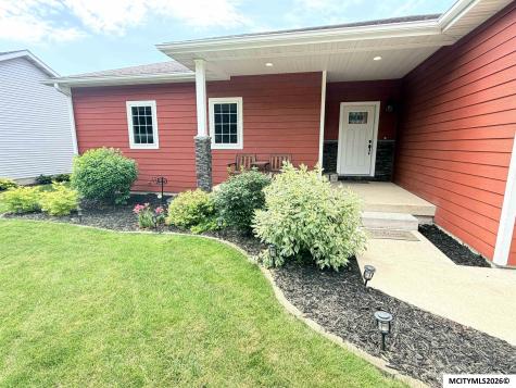 904 Poplar Street Osage IA 50461