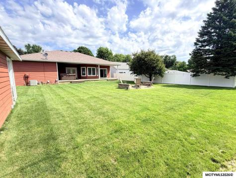 904 Poplar Street Osage IA 50461