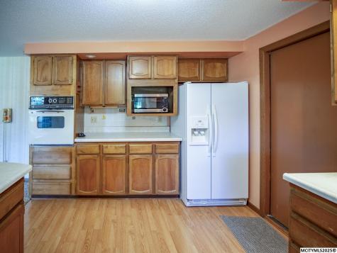 319 S Lincoln Sheffield IA 50475