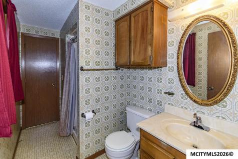 319 S Lincoln Sheffield IA 50475