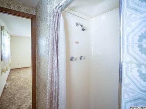 319 S Lincoln Sheffield IA 50475