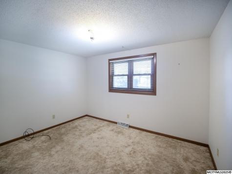 319 S Lincoln Sheffield IA 50475