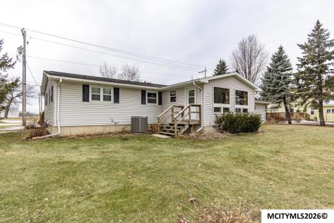 319 S Lincoln Sheffield IA 50475