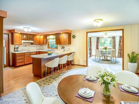 319 S Lincoln Sheffield IA 50475