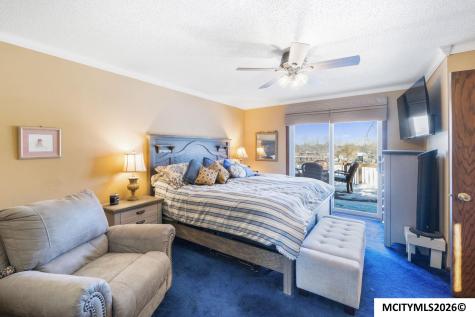11 Knollwood Court Mason City IA 50401