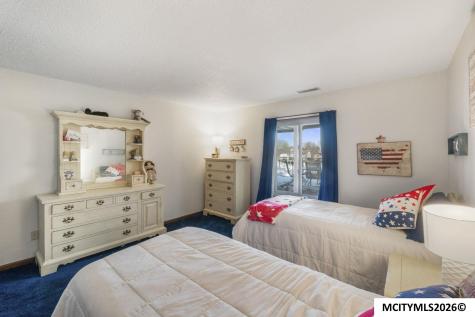 11 Knollwood Court Mason City IA 50401