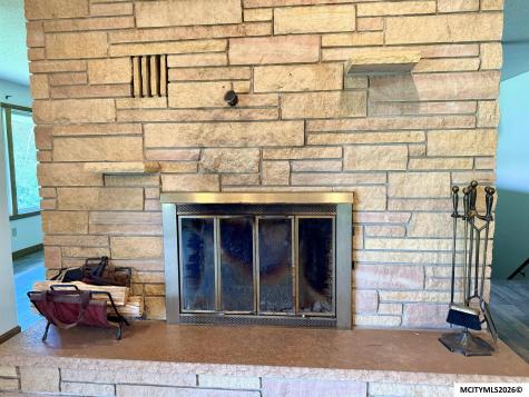 907 Woodland Drive Northwood IA 50459