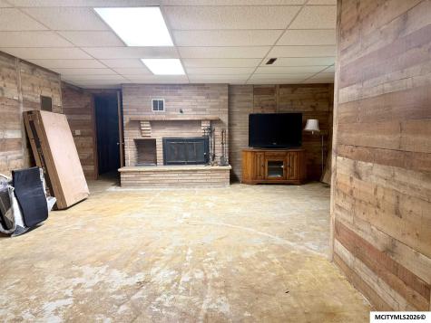 907 Woodland Drive Northwood IA 50459