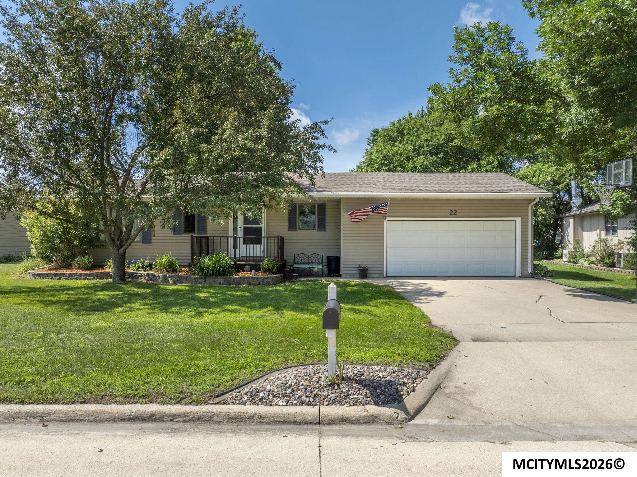 22 Charlestown Square Mason City IA 50401