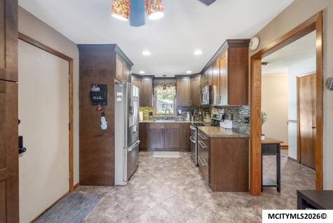 22 Charlestown Square Mason City IA 50401