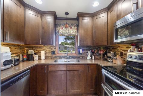 22 Charlestown Square Mason City IA 50401