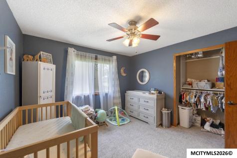 22 Charlestown Square Mason City IA 50401
