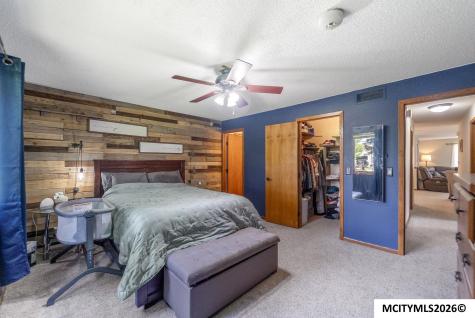 22 Charlestown Square Mason City IA 50401