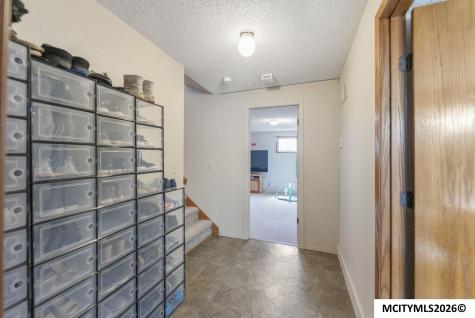22 Charlestown Square Mason City IA 50401