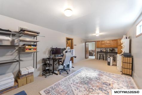 22 Charlestown Square Mason City IA 50401