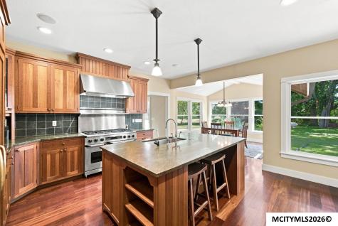 95 Oak Run Drive Mason City IA 50401