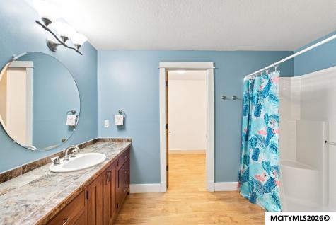95 Oak Run Drive Mason City IA 50401