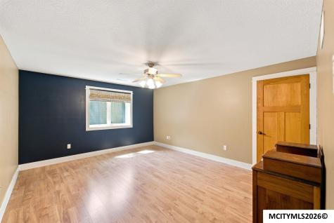95 Oak Run Drive Mason City IA 50401