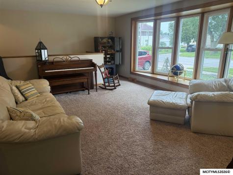 405 S Carolina Mason City IA 50401