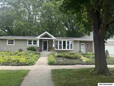 405 S Carolina Mason City IA 50401
