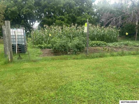 405 S Carolina Mason City IA 50401