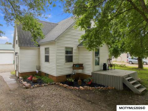 606 8th Street N Northwood IA 50459