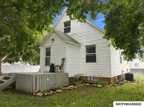 606 8th Street N Northwood IA 50459