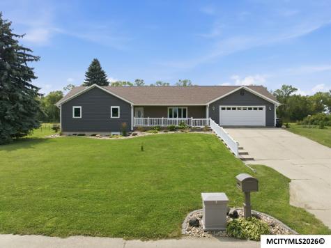 2909 4th NW Mason City IA 50401