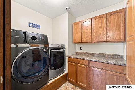 2909 4th NW Mason City IA 50401