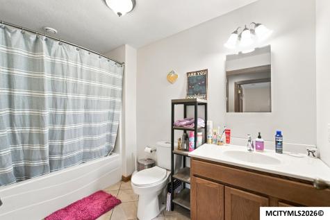2909 4th NW Mason City IA 50401