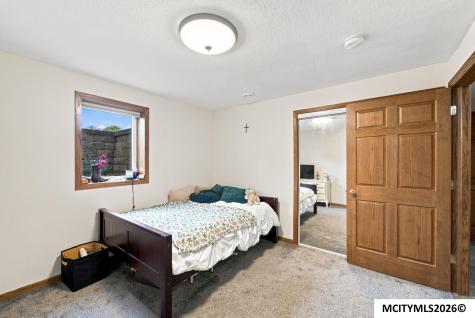 2909 4th NW Mason City IA 50401