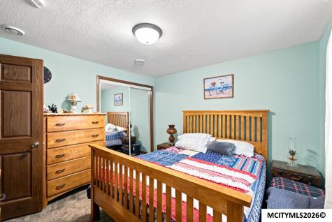 2909 4th NW Mason City IA 50401