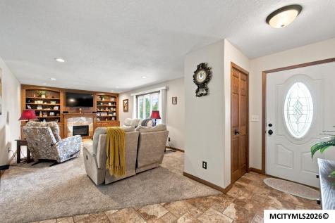 2909 4th NW Mason City IA 50401
