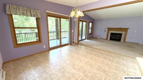 734 N Carolina Mason City IA 50401